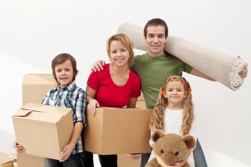 A removals van suitable for flats and homes in Barnsbury