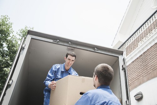 Local removal van service for Barnsbury flats and houses